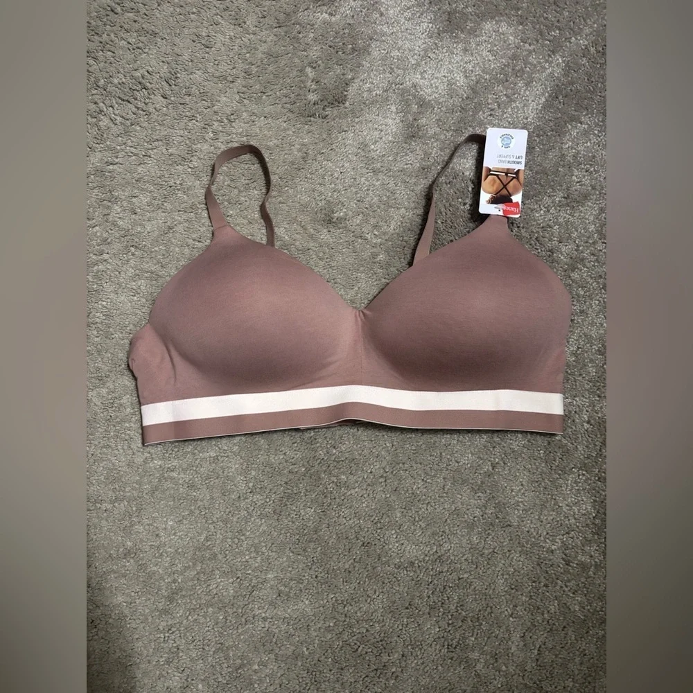 Hanes Women's Natural Lift Wireless Bra Size 3XL